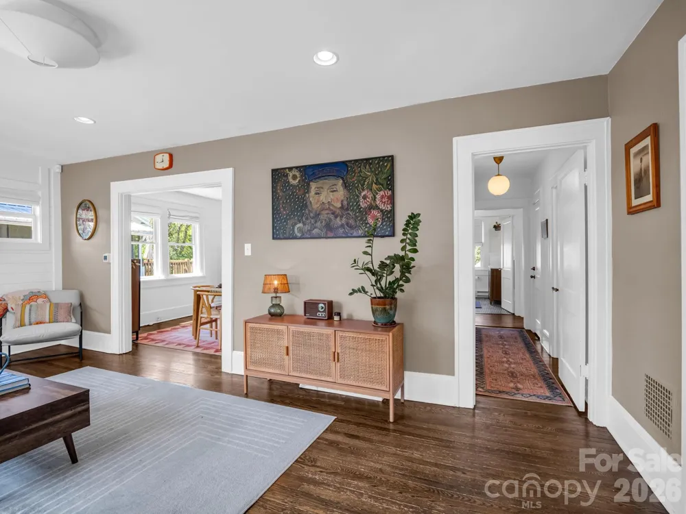 10 Dale Street Asheville, NC 28806