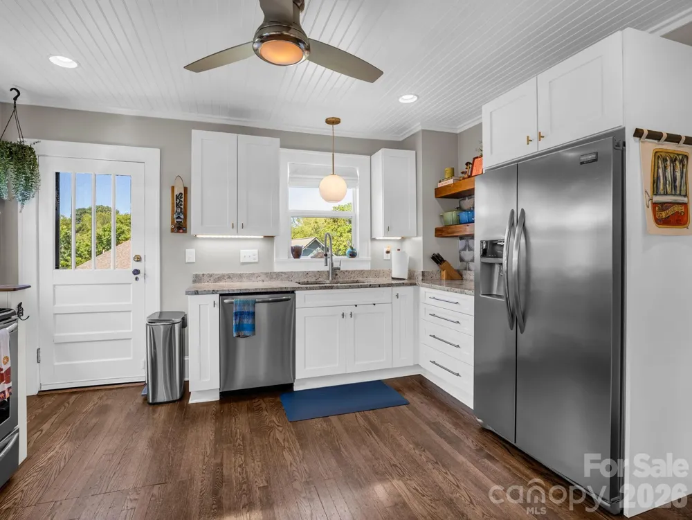 10 Dale Street Asheville, NC 28806
