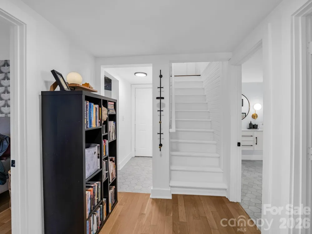 10 Dale Street Asheville, NC 28806