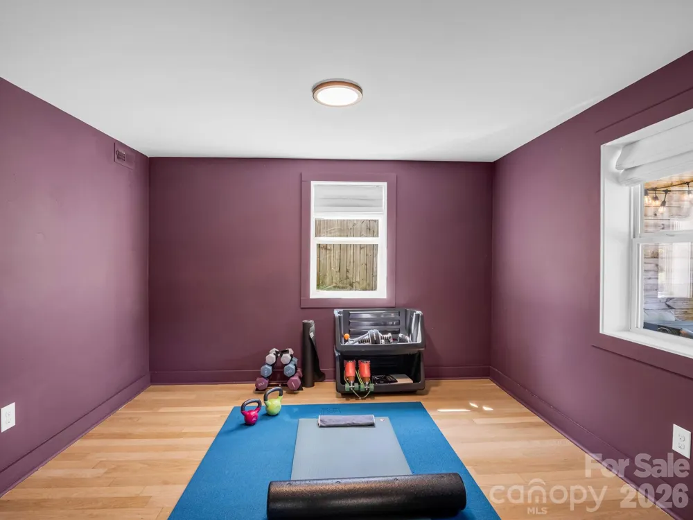 10 Dale Street Asheville, NC 28806
