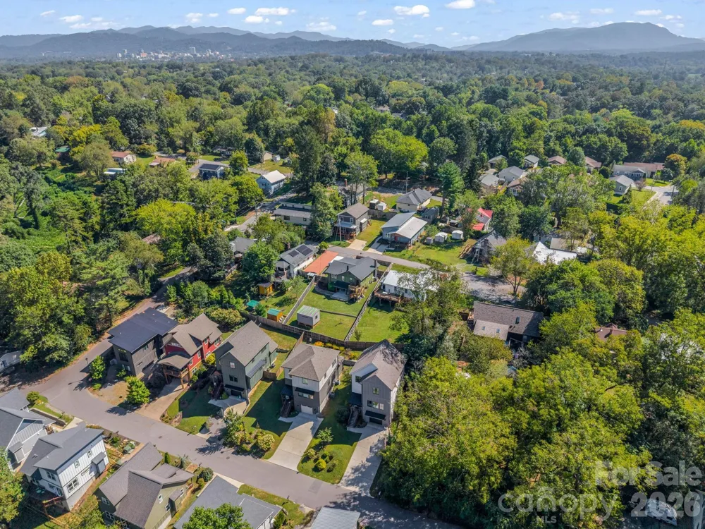 10 Dale Street Asheville, NC 28806