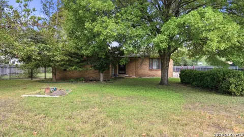 2246 Gruene Rd