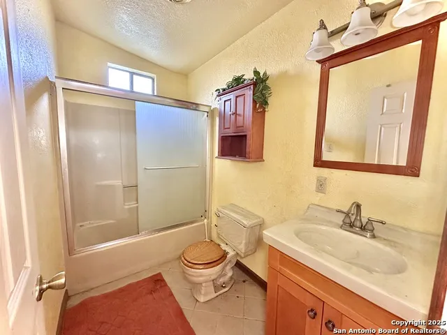 2103 Fm 2790 Lytle, TX 78052