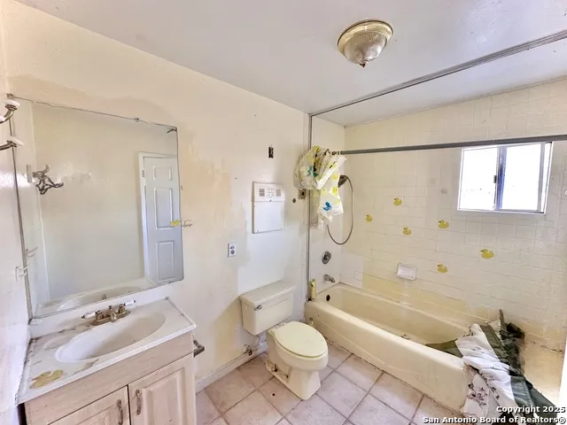 2103 Fm 2790 Lytle, TX 78052