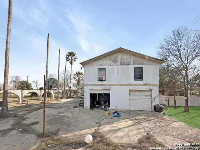 2103 Fm 2790 Lytle, TX 78052