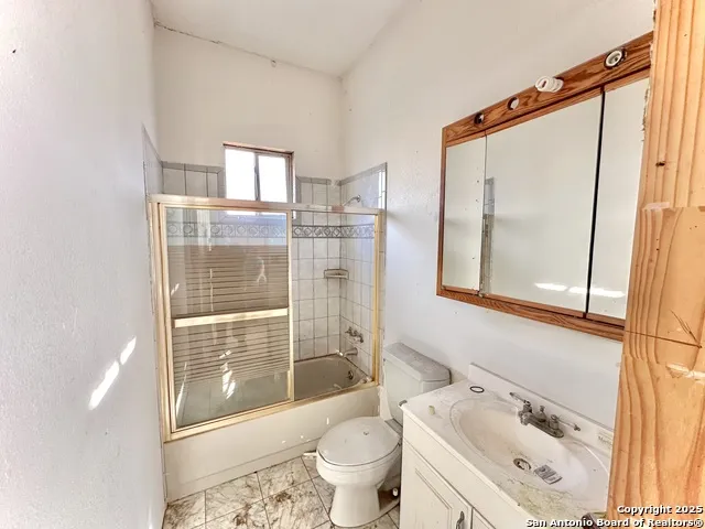2103 Fm 2790 Lytle, TX 78052