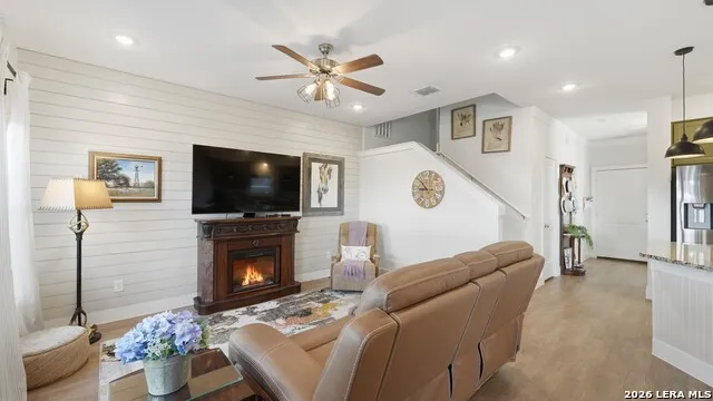 243 Sapphire #1201 New Braunfels, TX 78130