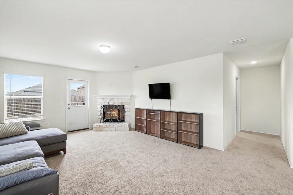 1301 Waggoner Drive Aubrey, TX 76227