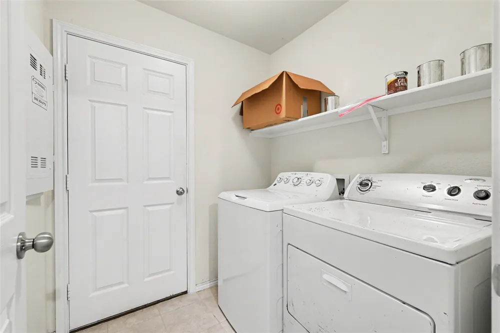 1301 Waggoner Drive Aubrey, TX 76227