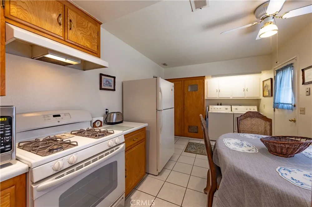 7195 Seine Highland, CA 92346
