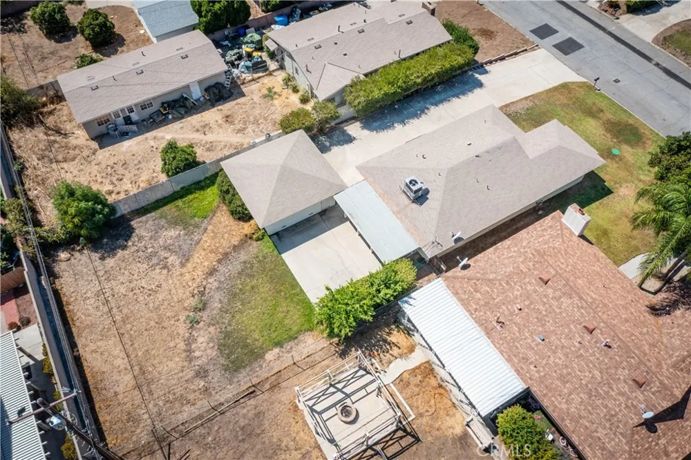 7195 Seine Highland, CA 92346