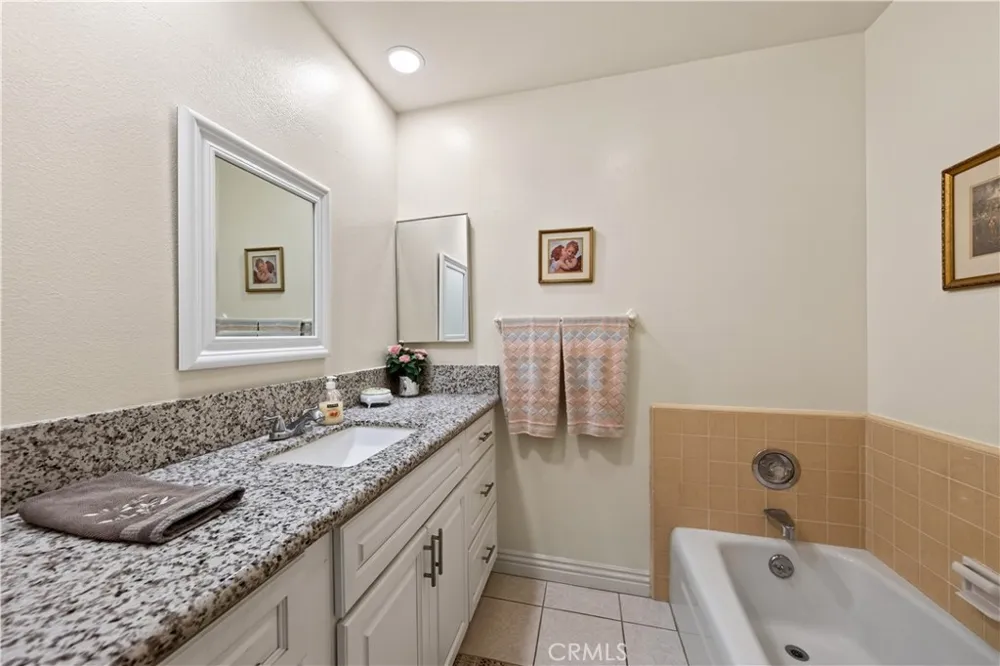 7195 Seine Highland, CA 92346