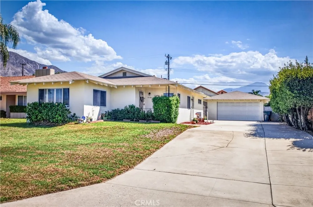 7195 Seine Highland, CA 92346