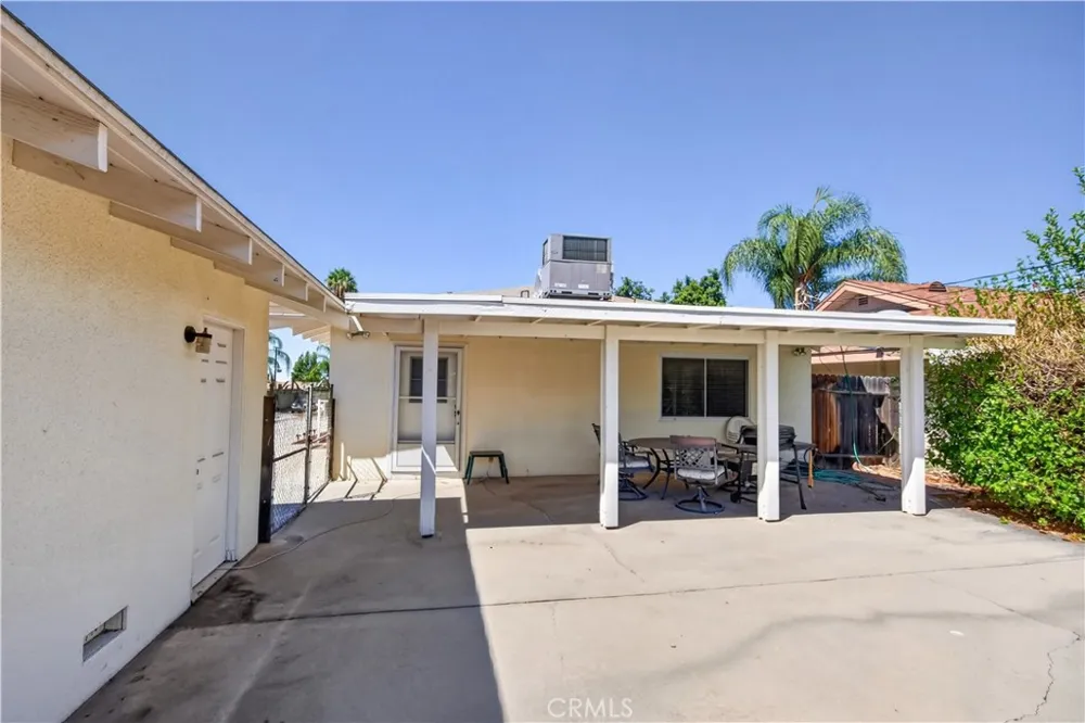7195 Seine Highland, CA 92346