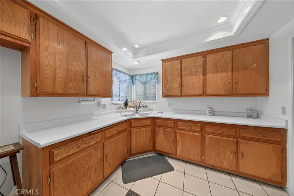 7195 Seine Highland, CA 92346