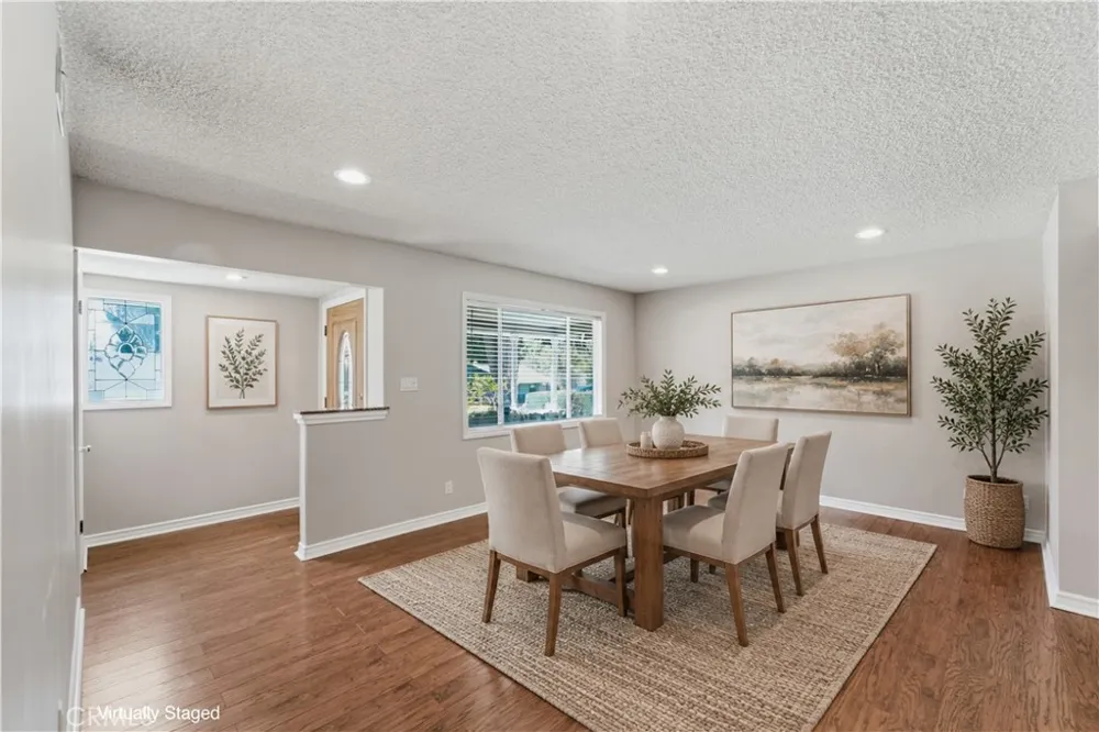 537 W Whitcomb Glendora, CA 91741