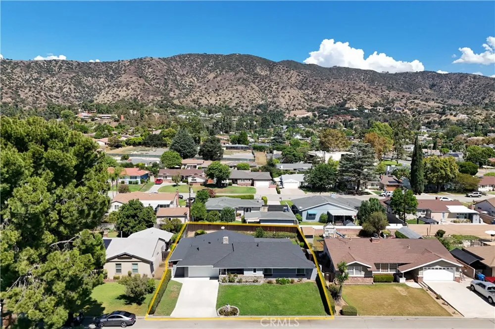537 W Whitcomb Glendora, CA 91741