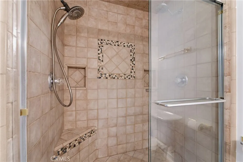 537 W Whitcomb Glendora, CA 91741