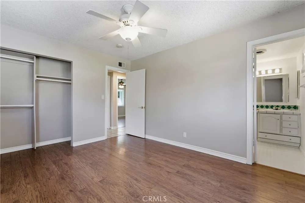 537 W Whitcomb Glendora, CA 91741