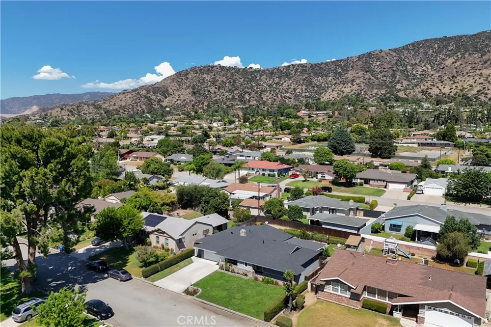 537 W Whitcomb Glendora, CA 91741