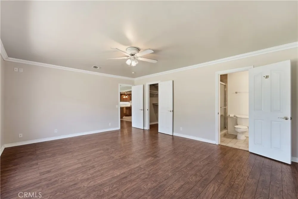537 W Whitcomb Glendora, CA 91741