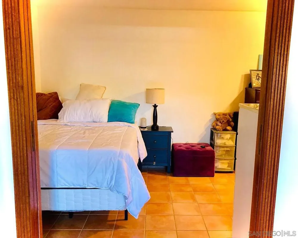 8430 Via Mallorca #107 La Jolla, CA 92037
