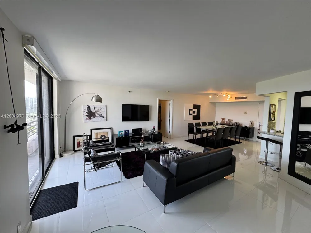 3300 NE 191st St #1710 Aventura, FL 33180