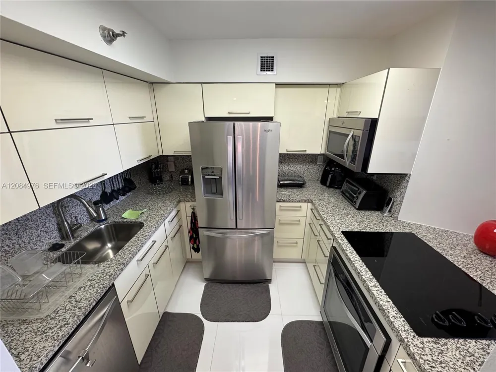3300 NE 191st St #1710 Aventura, FL 33180