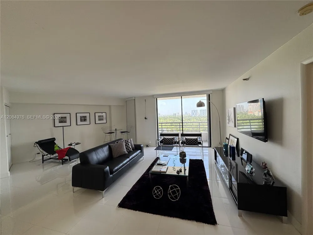 3300 NE 191st St #1710 Aventura, FL 33180