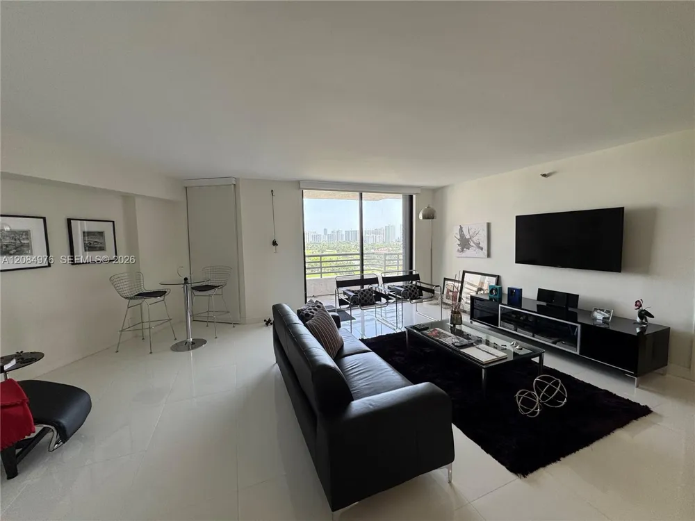 3300 NE 191st St #1710 Aventura, FL 33180