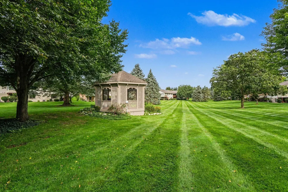 868 Harvest Drive Holland, MI 49423