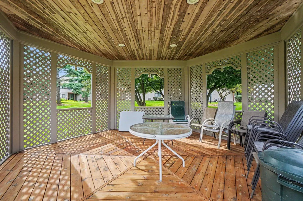 868 Harvest Drive Holland, MI 49423