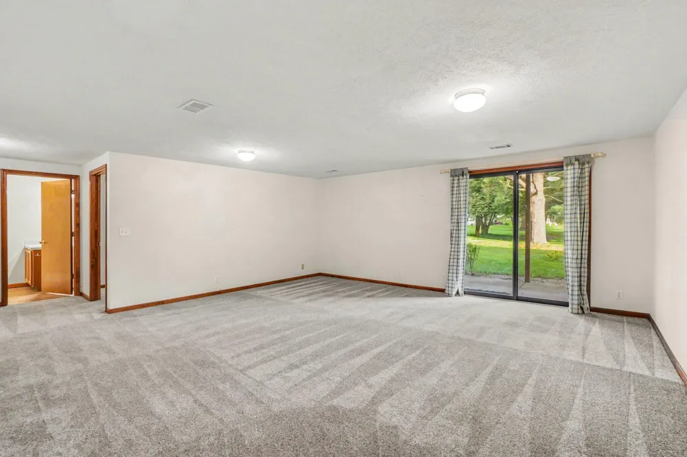868 Harvest Drive Holland, MI 49423