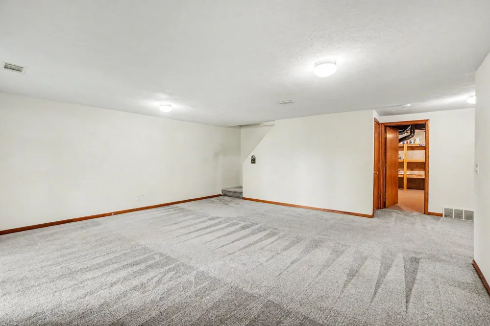 868 Harvest Drive Holland, MI 49423