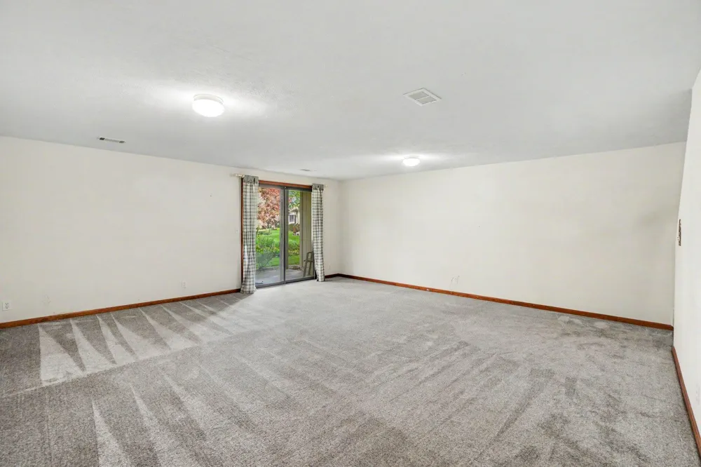 868 Harvest Drive Holland, MI 49423