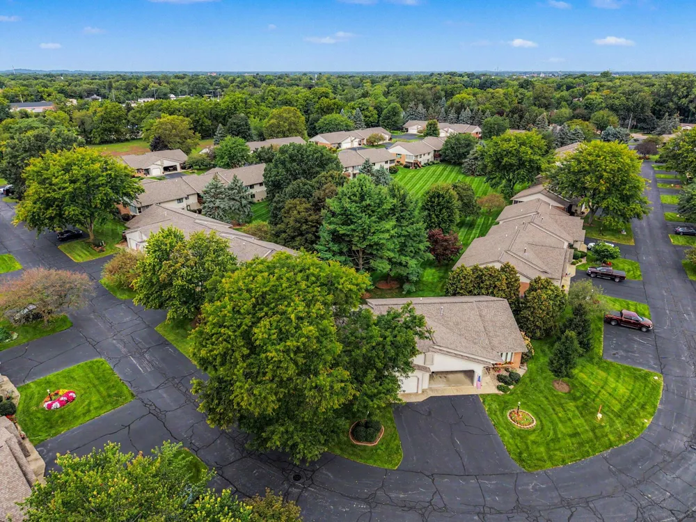 868 Harvest Drive Holland, MI 49423