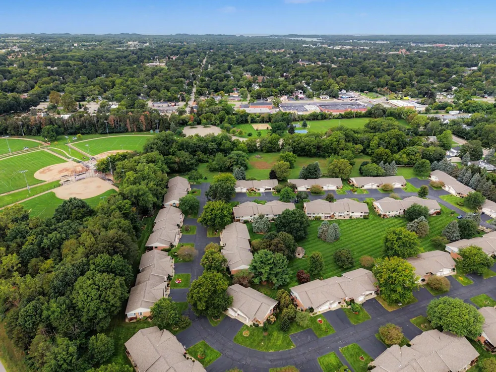 868 Harvest Drive Holland, MI 49423