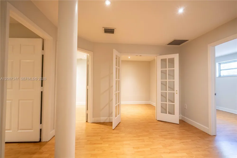 3119 Coral Way #200 Miami, FL 33145