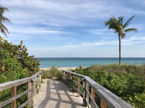 3200 OCEAN DRIVE #206