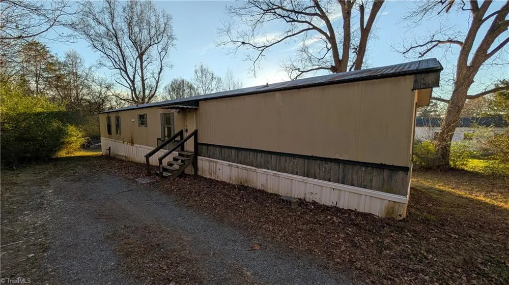 5260 Brookgreen Road Ramseur, NC 27316