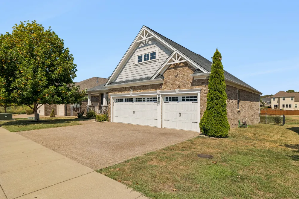 4044 Ethan Ave Mount Juliet, TN 37122