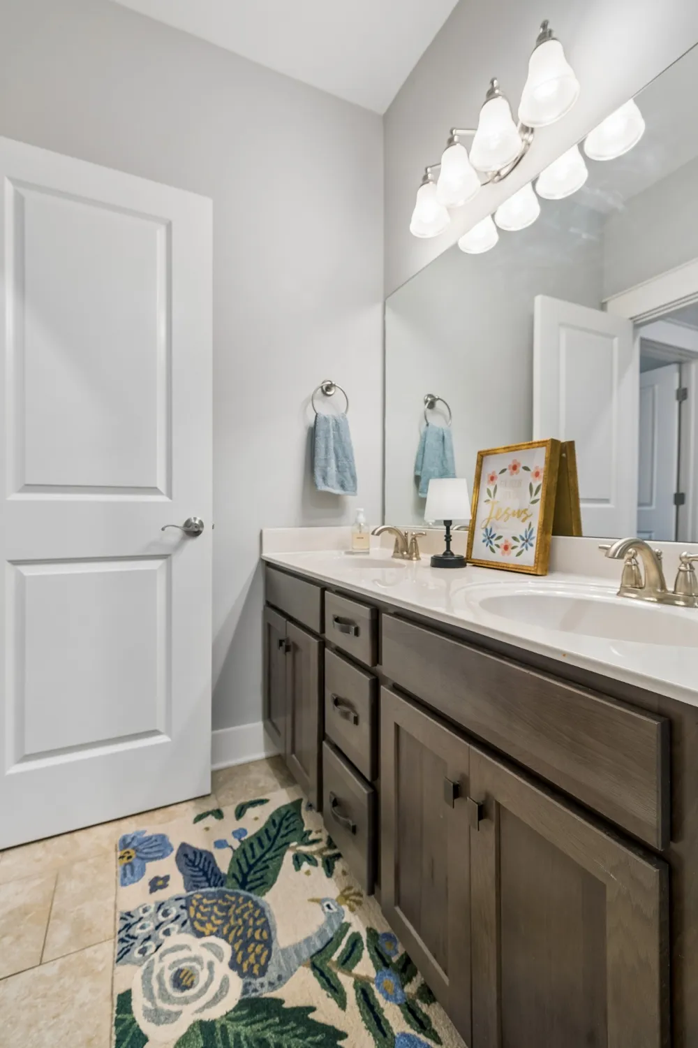 4044 Ethan Ave Mount Juliet, TN 37122