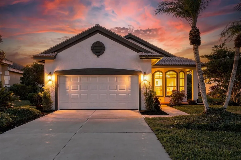 10209 SILVERADO CIRCLE Bradenton, FL 34202