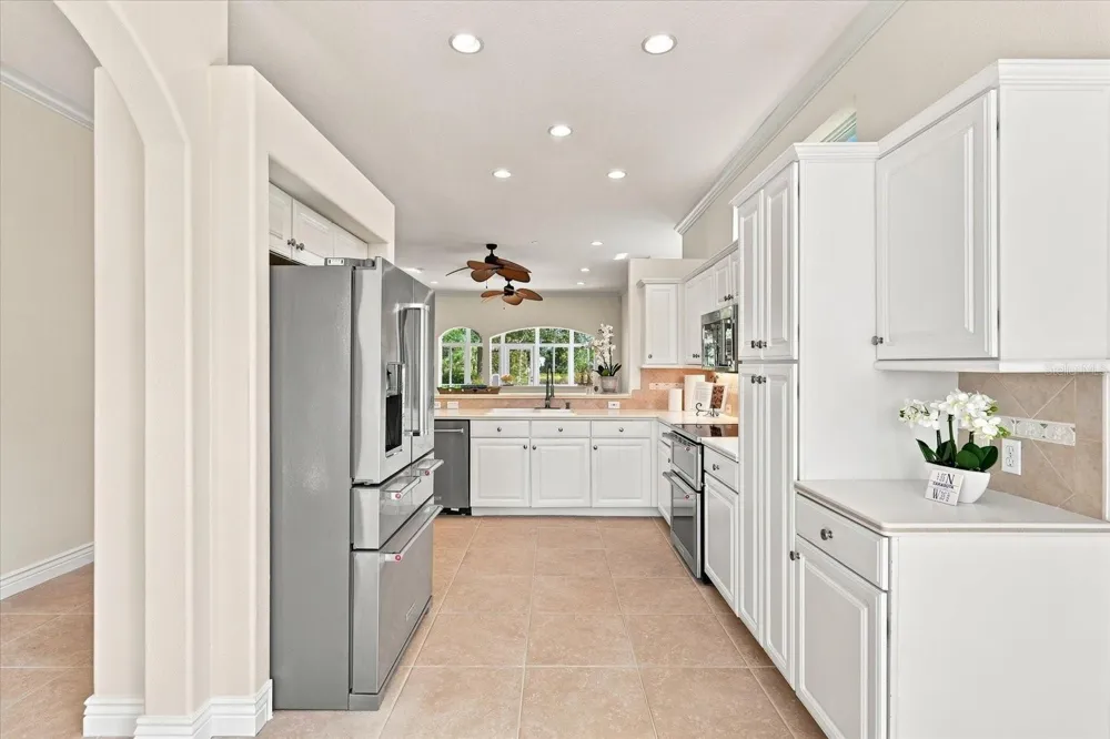 10209 SILVERADO CIRCLE Bradenton, FL 34202