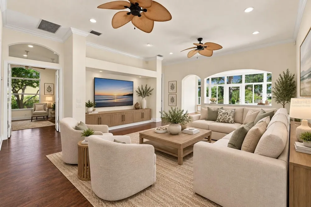 10209 SILVERADO CIRCLE Bradenton, FL 34202