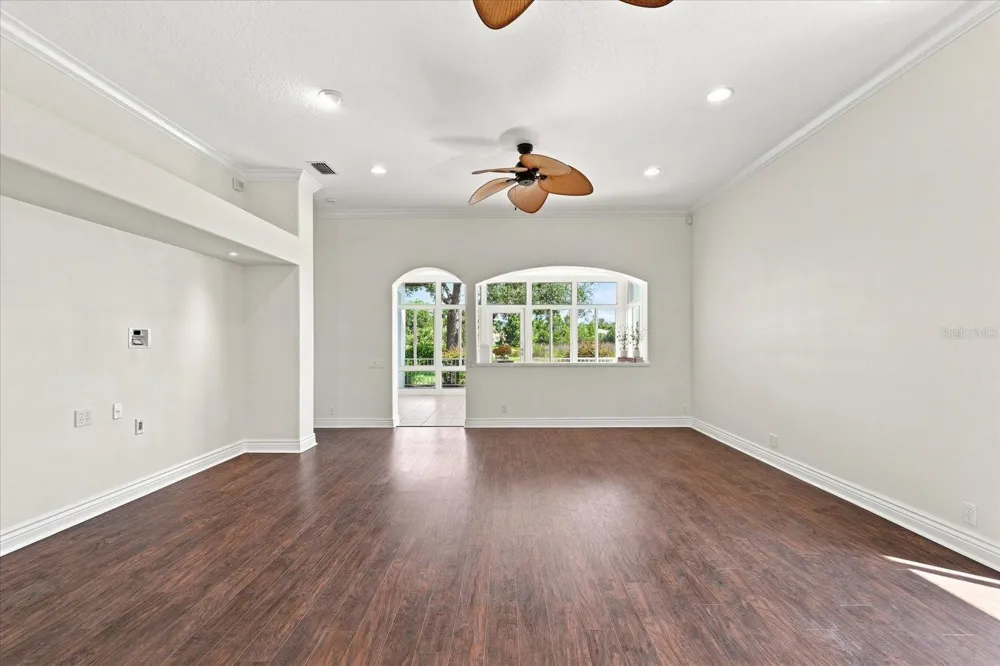 10209 SILVERADO CIRCLE Bradenton, FL 34202