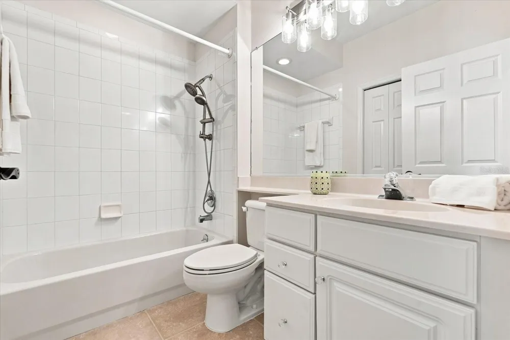 10209 SILVERADO CIRCLE Bradenton, FL 34202