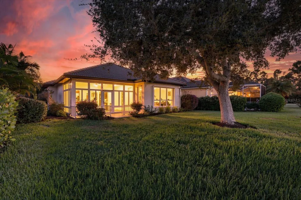 10209 SILVERADO CIRCLE Bradenton, FL 34202