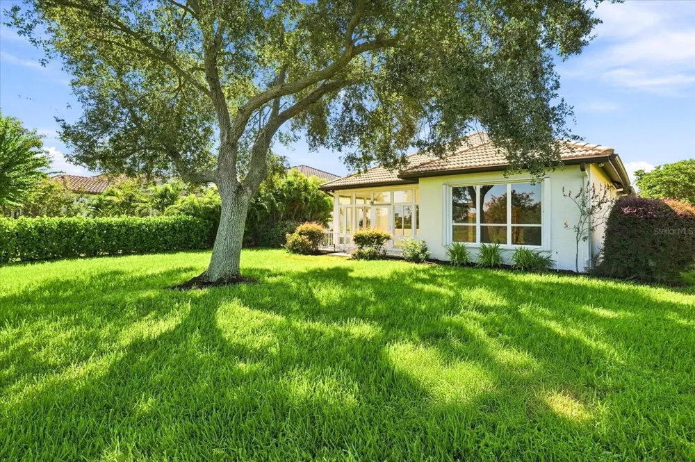 10209 SILVERADO CIRCLE Bradenton, FL 34202