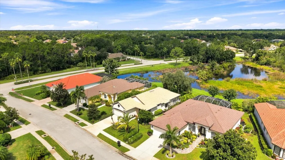 10209 SILVERADO CIRCLE Bradenton, FL 34202